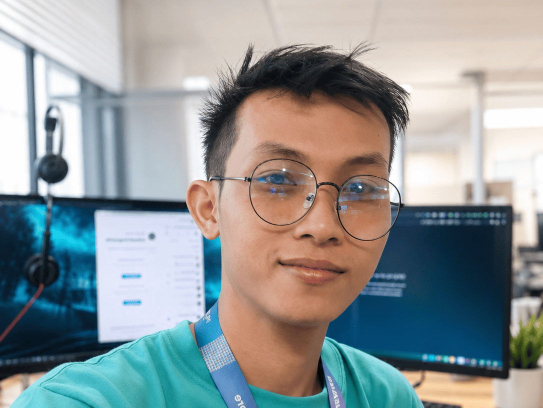 Johnell Empuerto at Proweaver work station